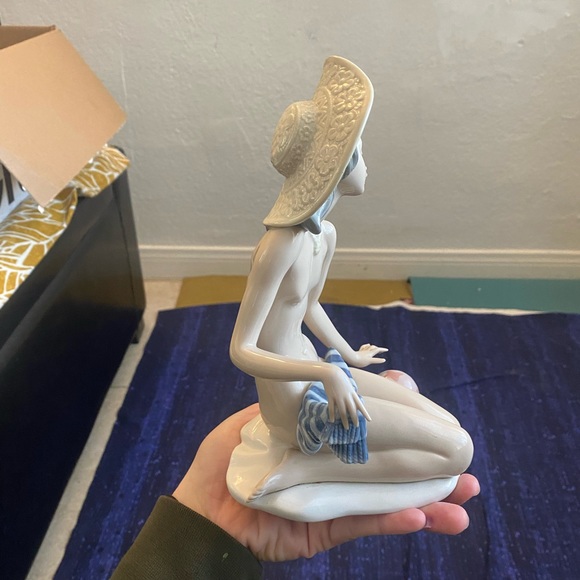 Lovely Rare Lladro Stunning Nude Porcelain Figurine - Picture 4 of 6